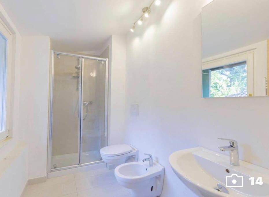 מאינה Lake Pool&Garden House מראה חיצוני תמונה
