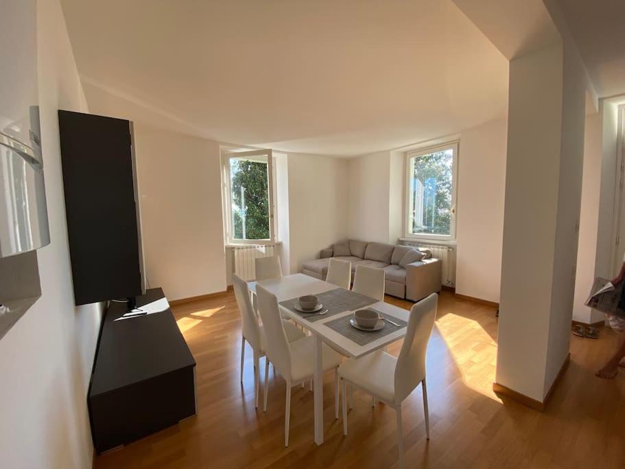 מאינה Lake Pool&Garden House מראה חיצוני תמונה